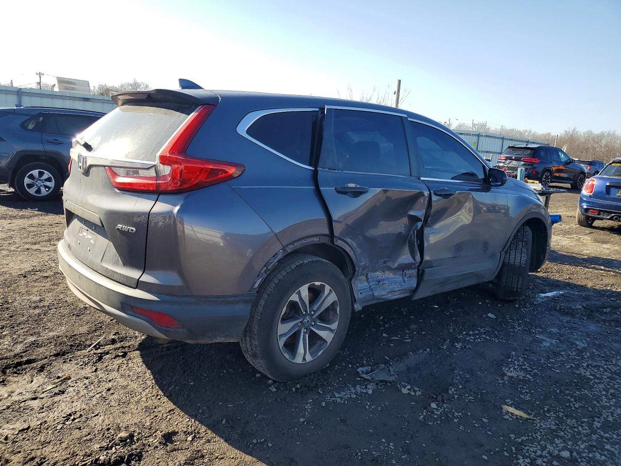 2018 HONDA CR-V LX photo 3