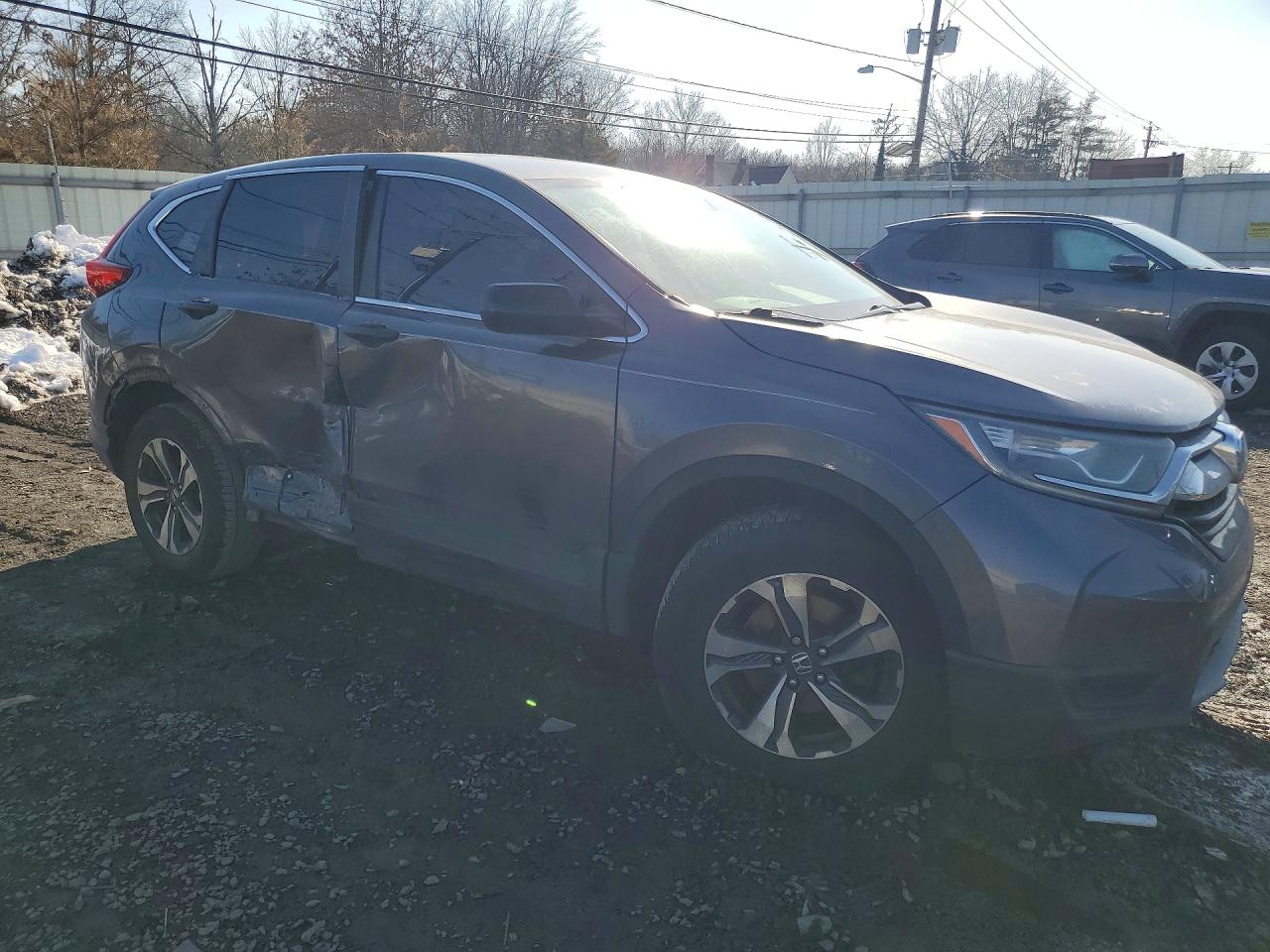 2018 HONDA CR-V LX photo 4