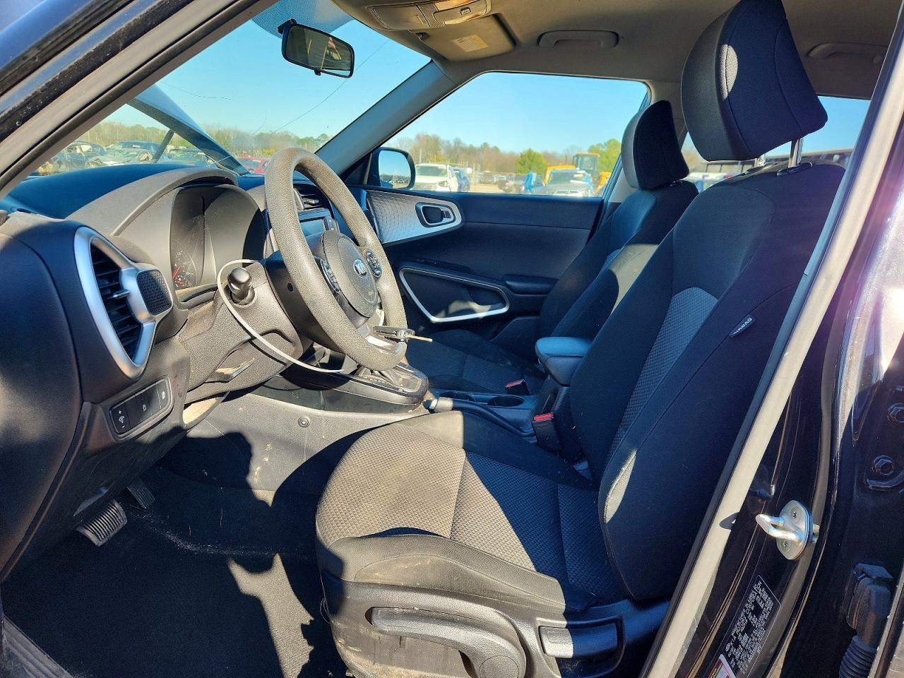 2020 KIA SOUL LX photo 7
