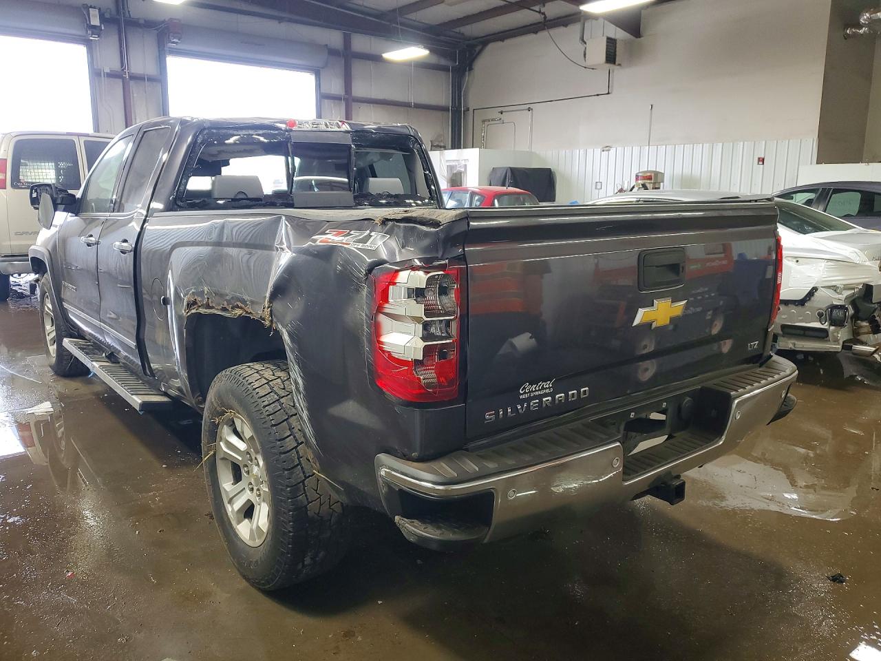 2014 CHEVROLET SILVERADO K1500 LTZ photo 2
