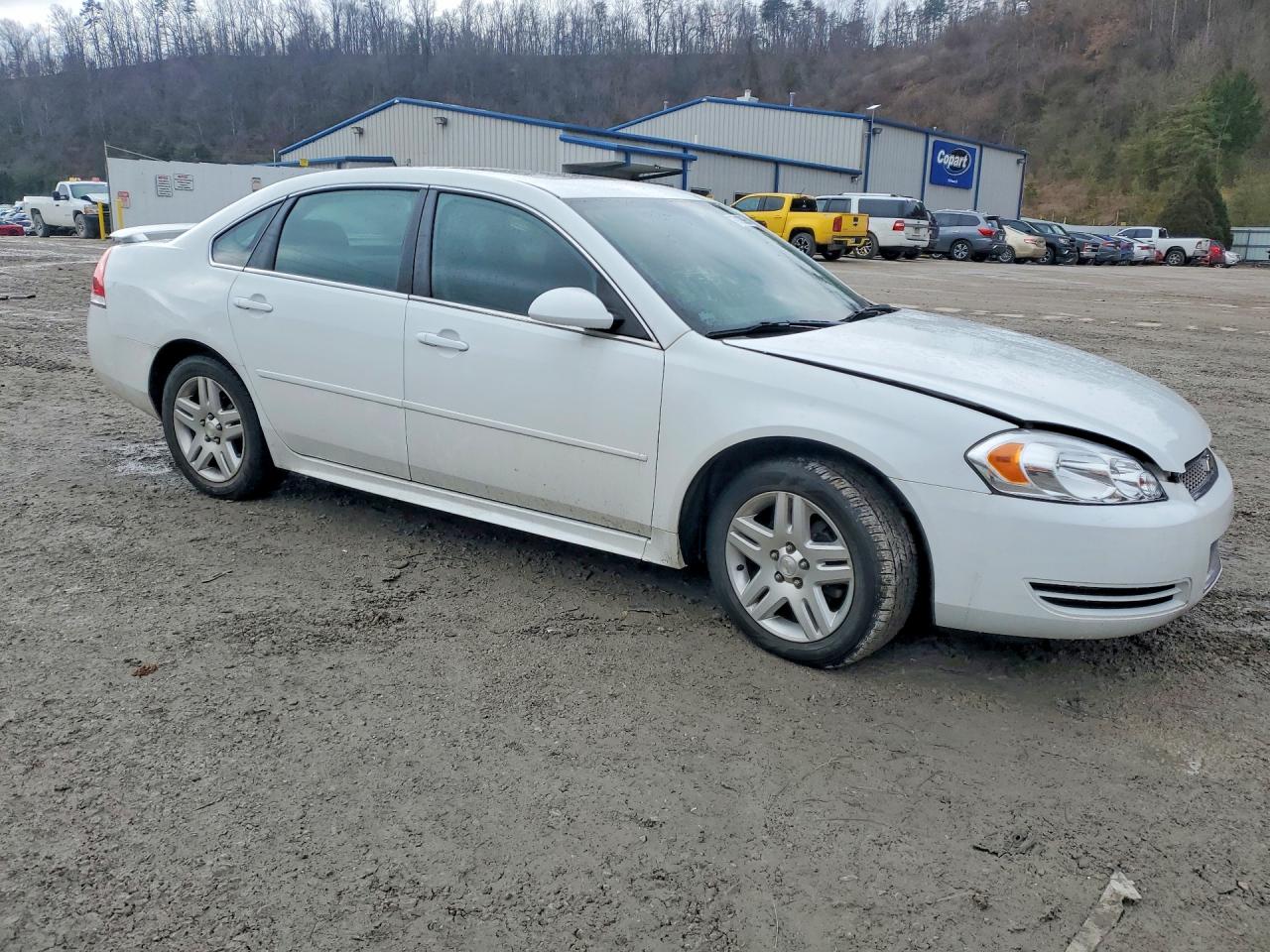 2013 CHEVROLET IMPALA LT photo 4