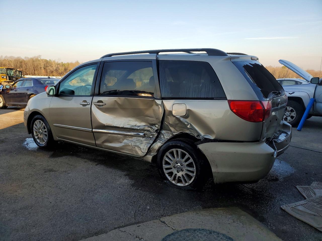 2008 TOYOTA SIENNA XLE LIMITED photo 2