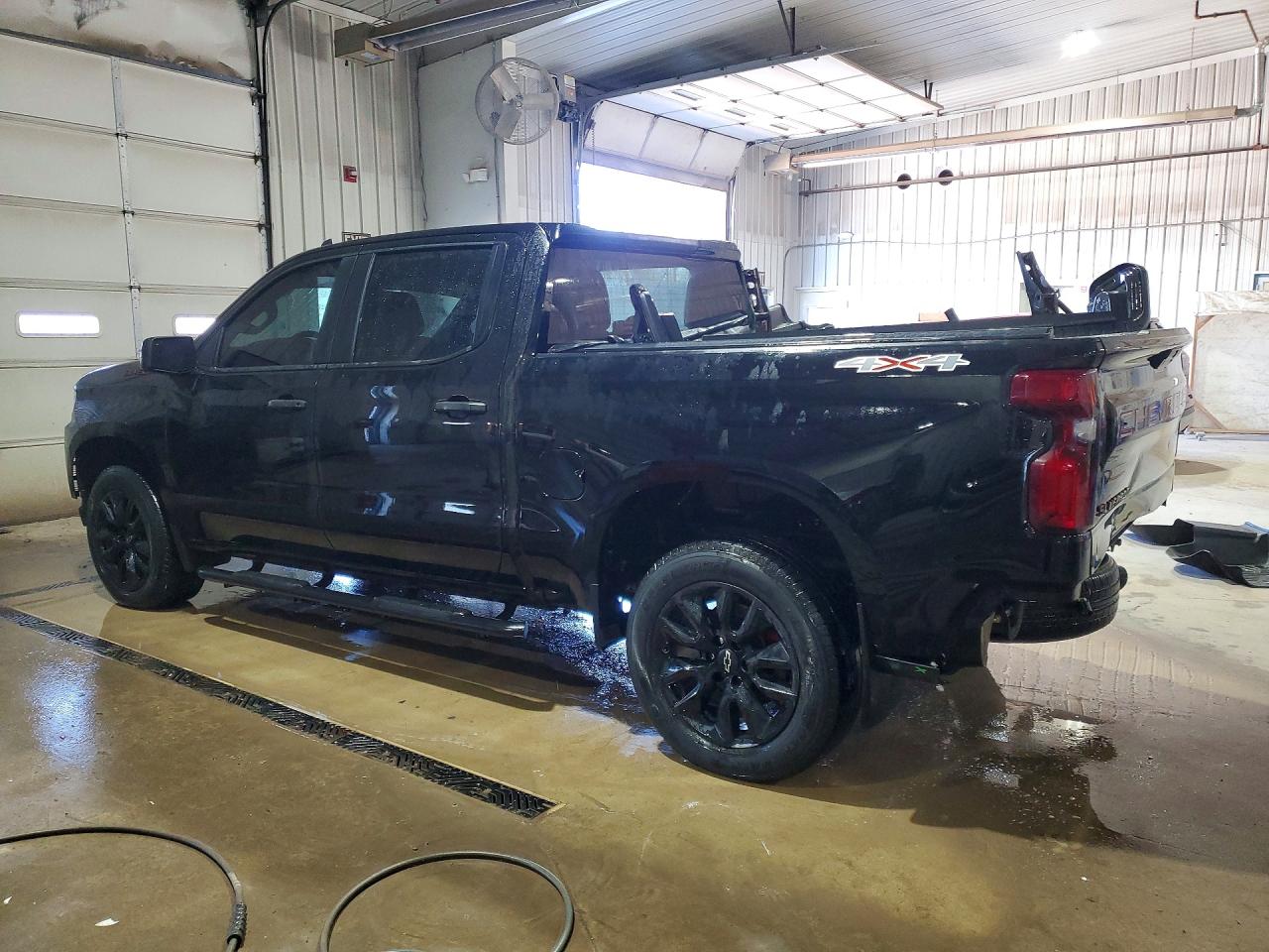2021 CHEVROLET SILVERADO K1500 CUSTOM photo 3