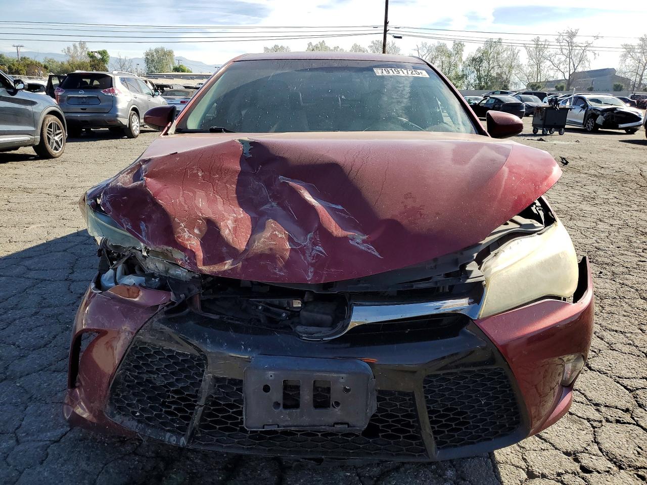 2016 TOYOTA CAMRY SE photo 9