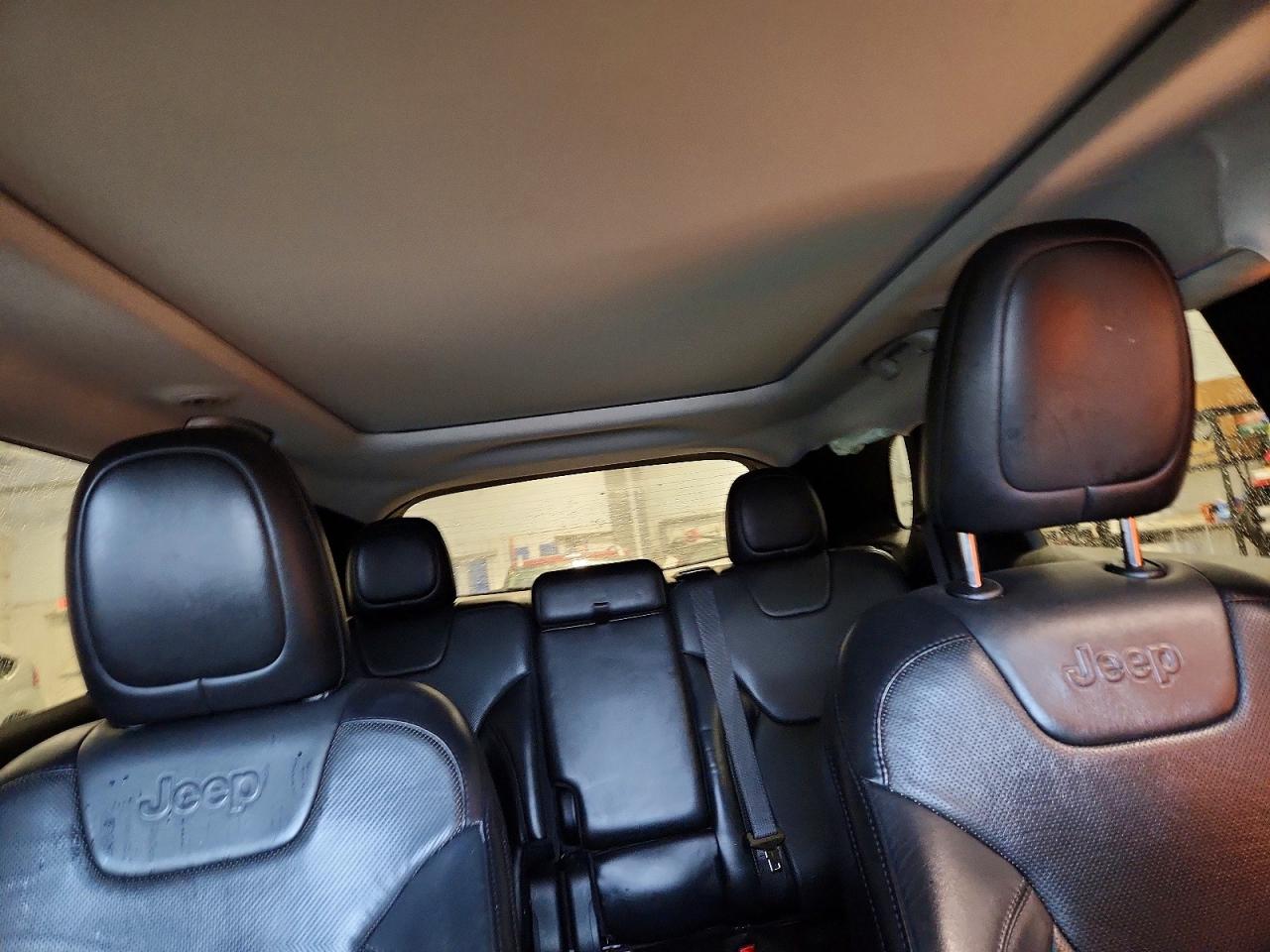 2019 JEEP CHEROKEE LIMITED photo 19