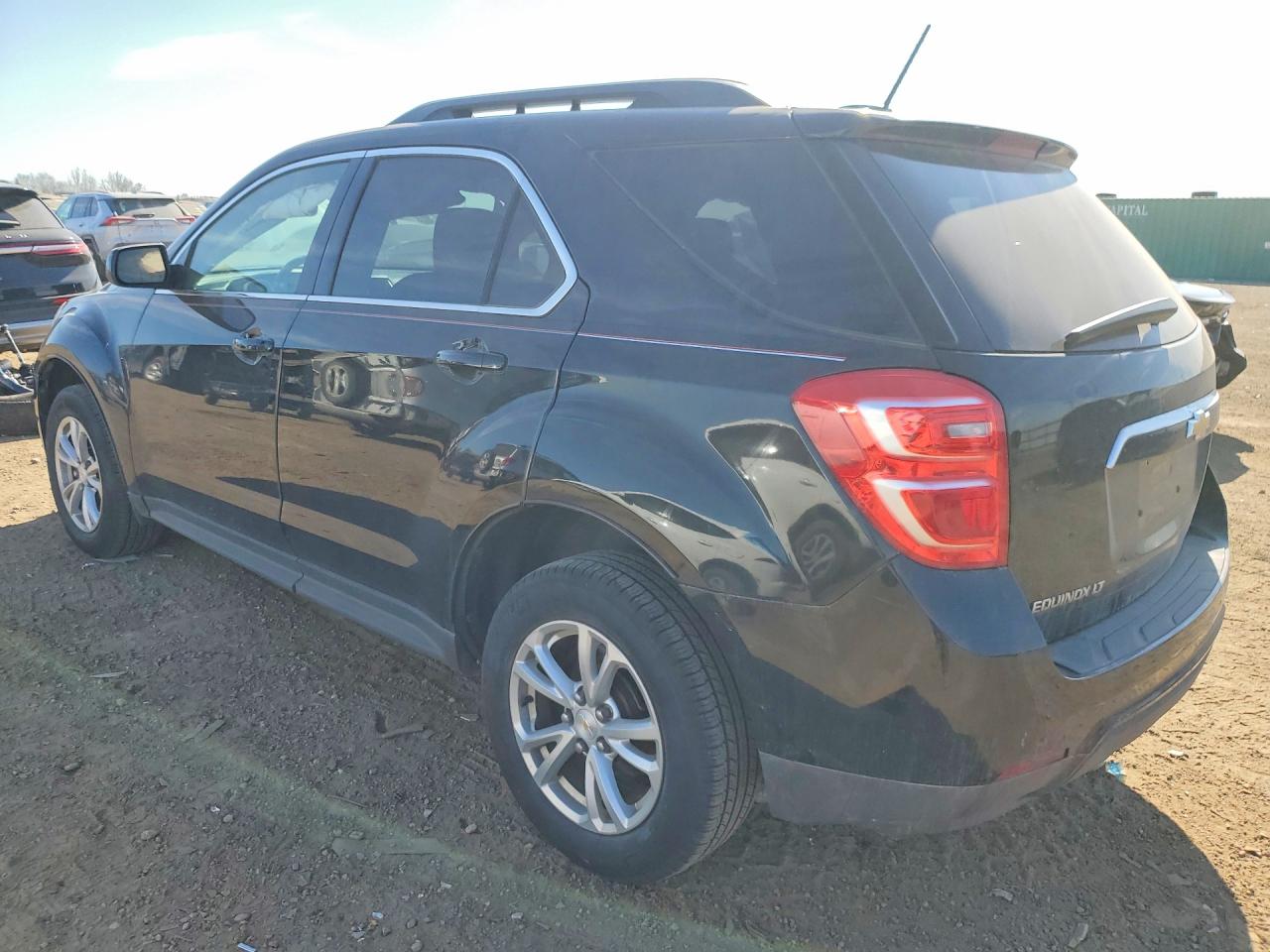 2016 CHEVROLET EQUINOX LT photo 2