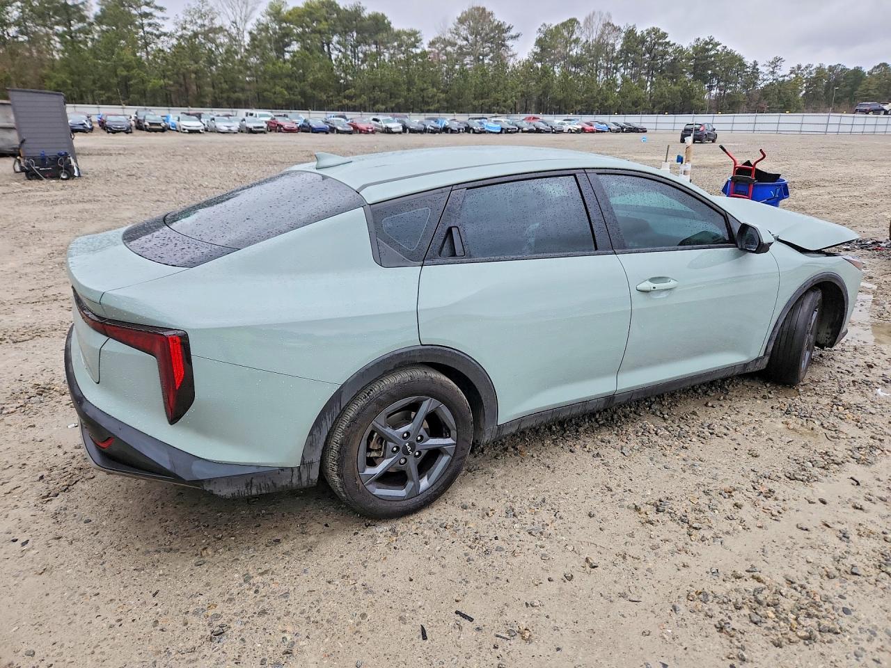 2025 KIA K4 LXS photo 3