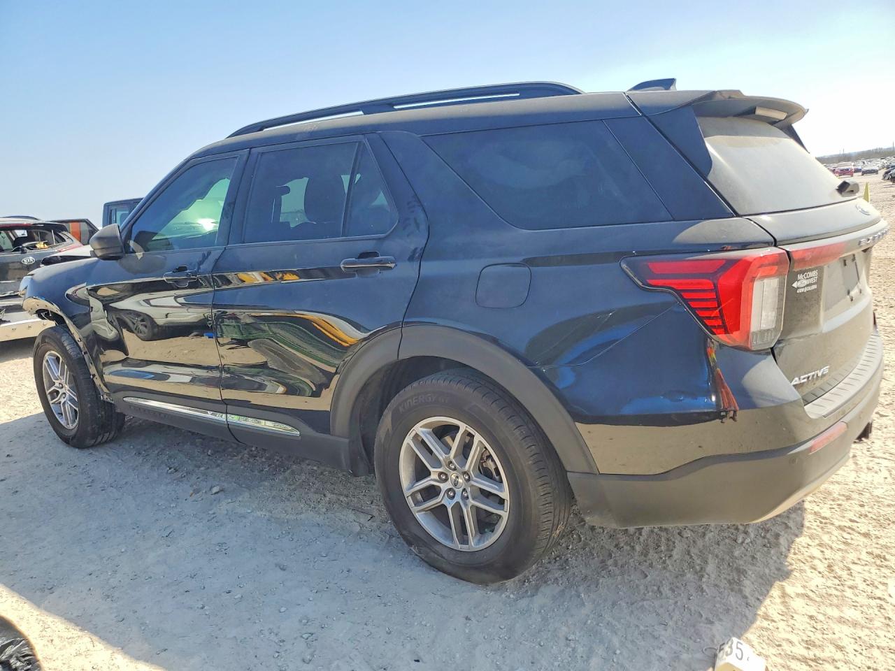 2025 FORD EXPLORER photo 2