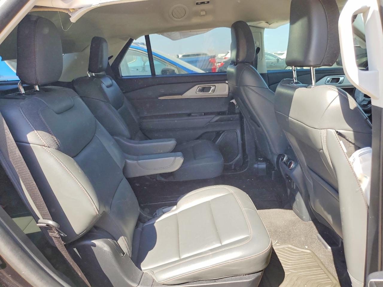 2025 FORD EXPLORER photo 11