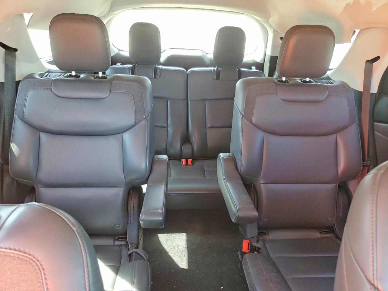 2025 FORD EXPLORER photo 10