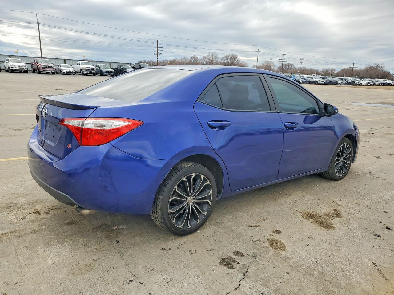 2014 TOYOTA COROLLA S PLUS photo 3