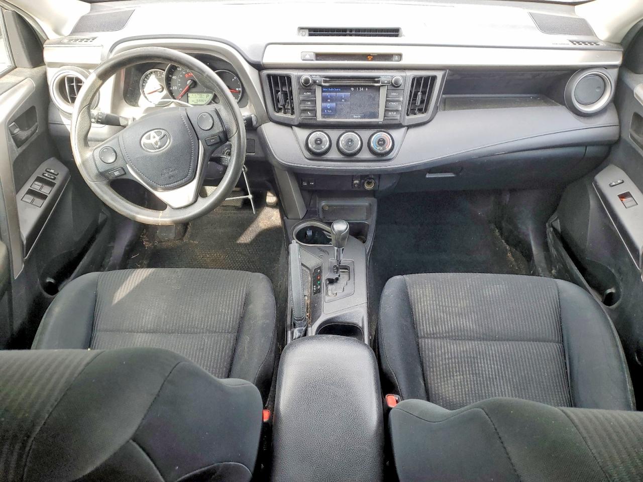 2016 TOYOTA RAV4 LE photo 8
