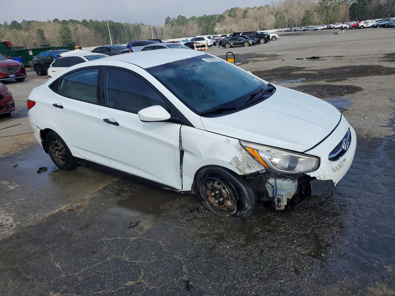 2015 HYUNDAI ACCENT GLS photo 7