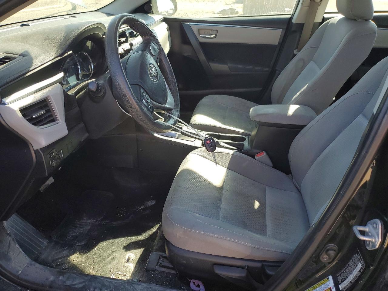 2016 TOYOTA COROLLA LE photo 13
