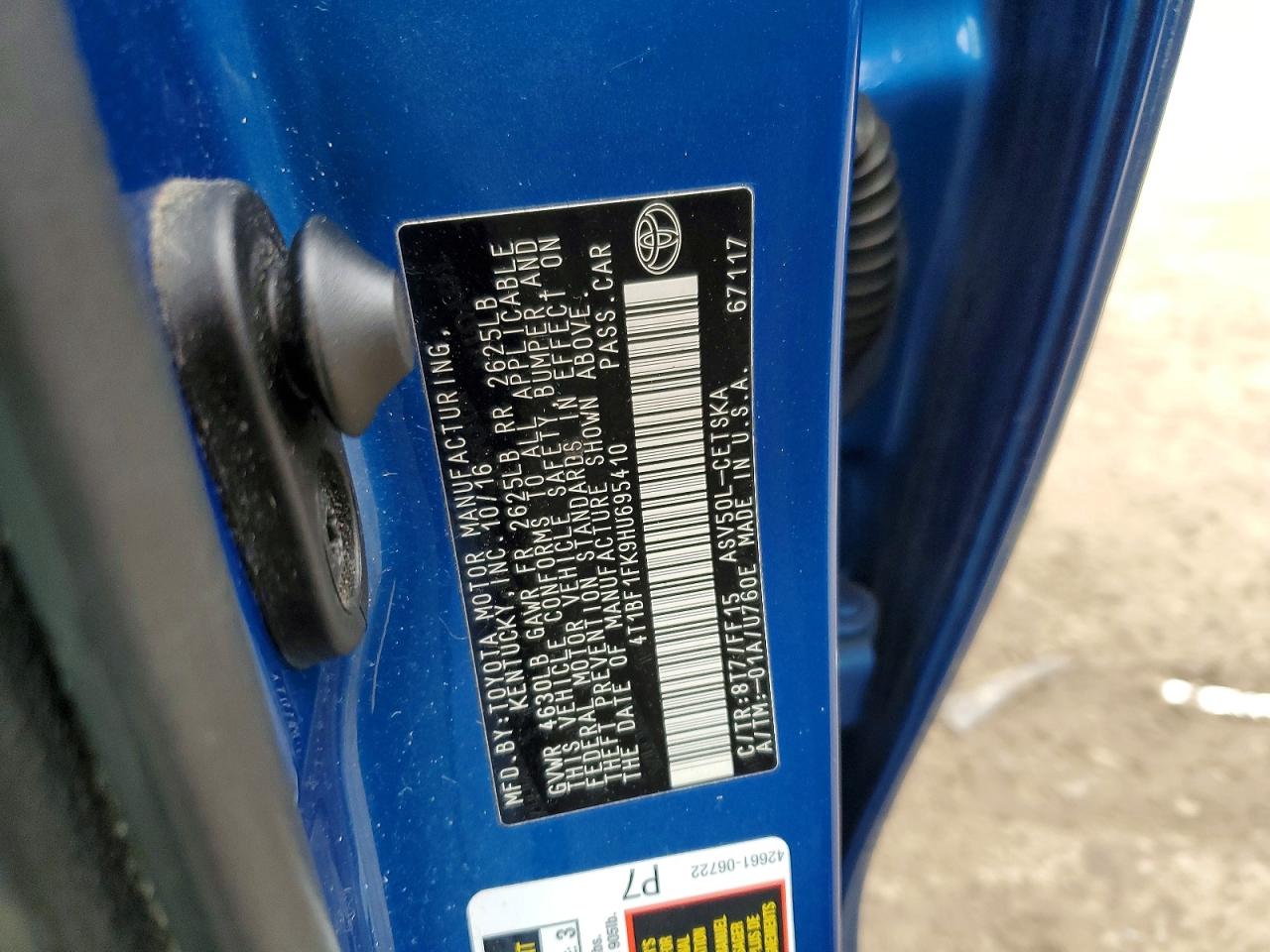 2017 TOYOTA CAMRY SE photo 34