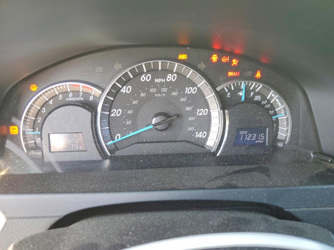 2014 TOYOTA CAMRY SE photo 17