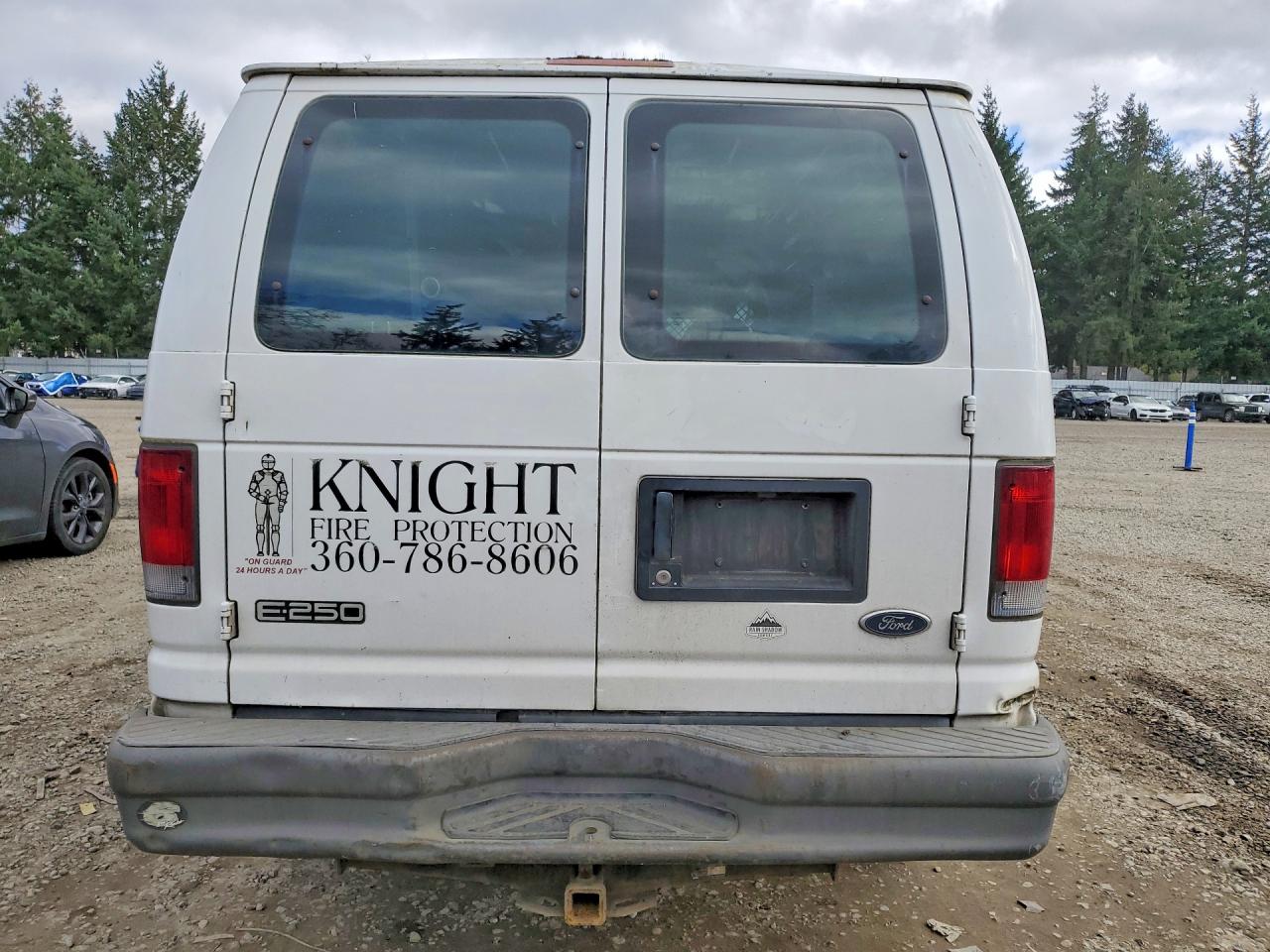 2004 FORD E250 UTILITY / SERVICE VAN photo 6