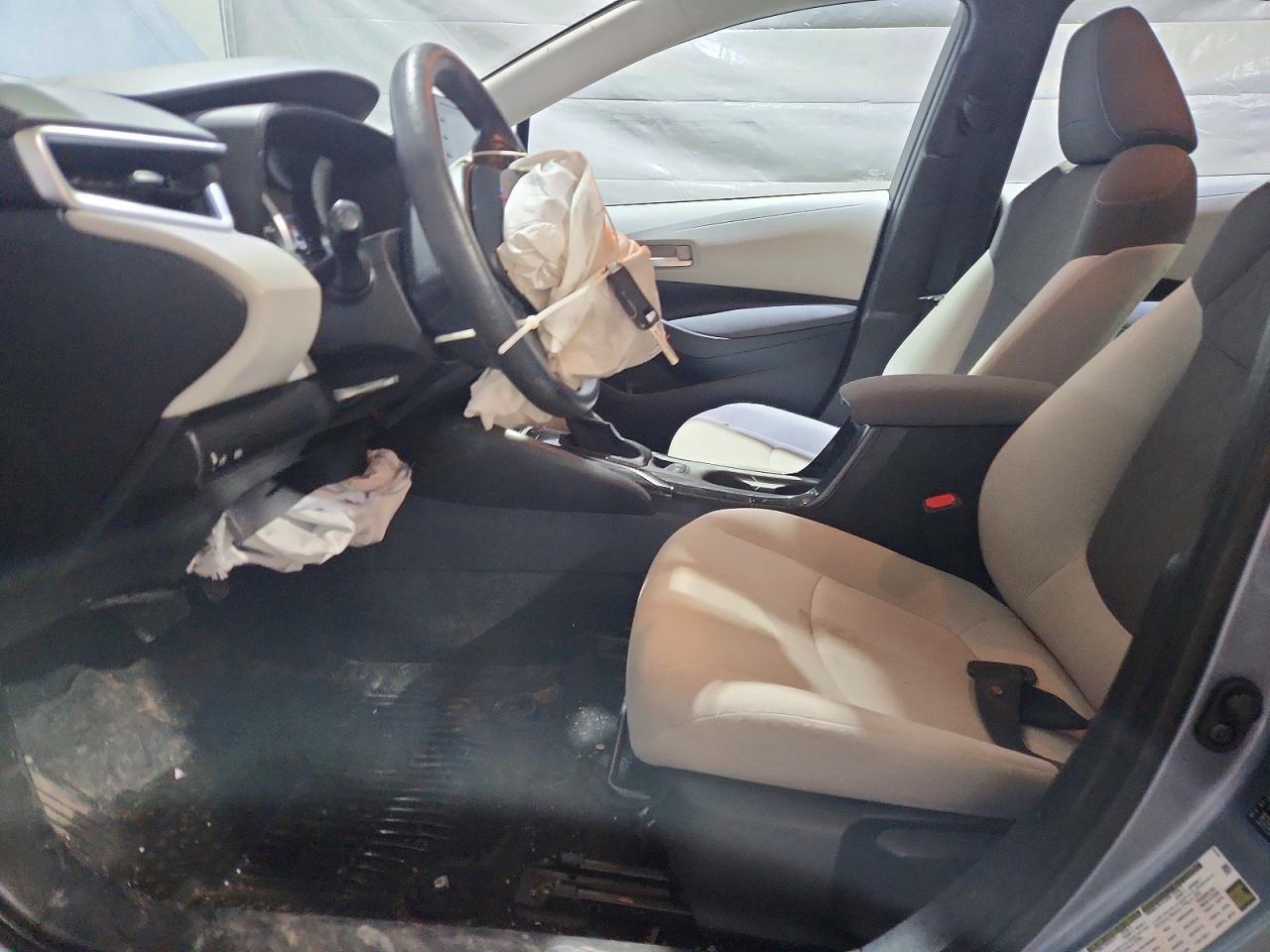 2021 TOYOTA COROLLA LE photo 7