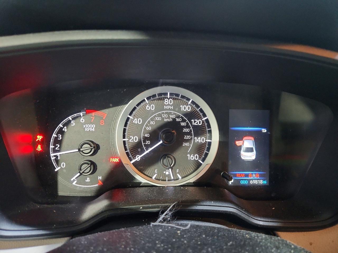2021 TOYOTA COROLLA LE photo 9