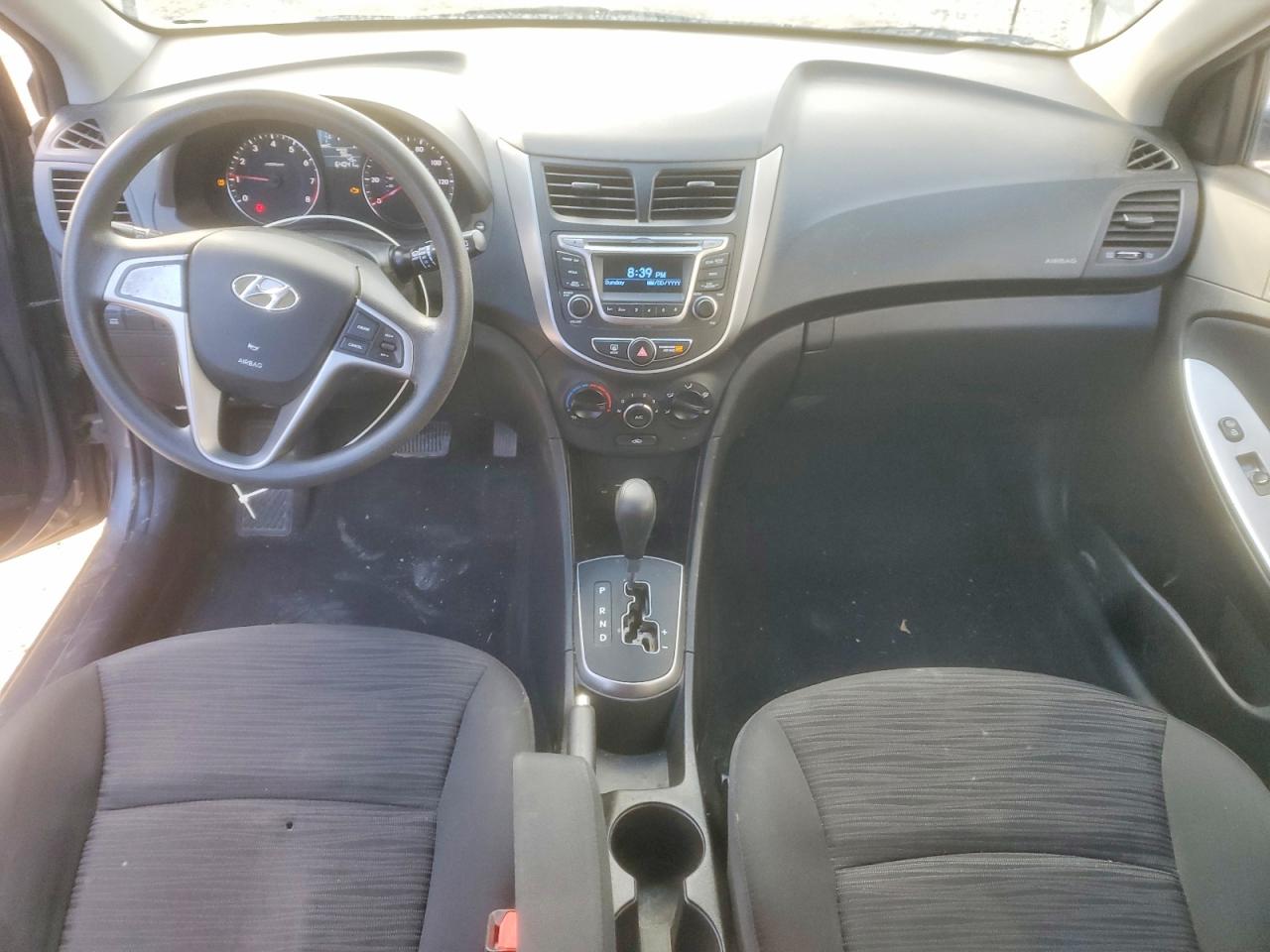 2017 HYUNDAI ACCENT SE photo 8