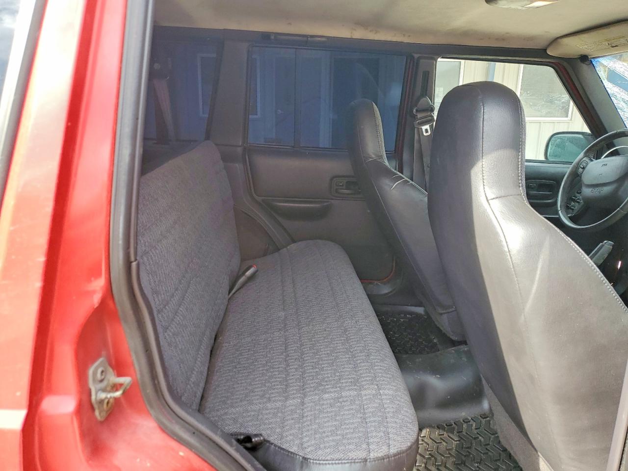 2000 JEEP CHEROKEE SPORT photo 11