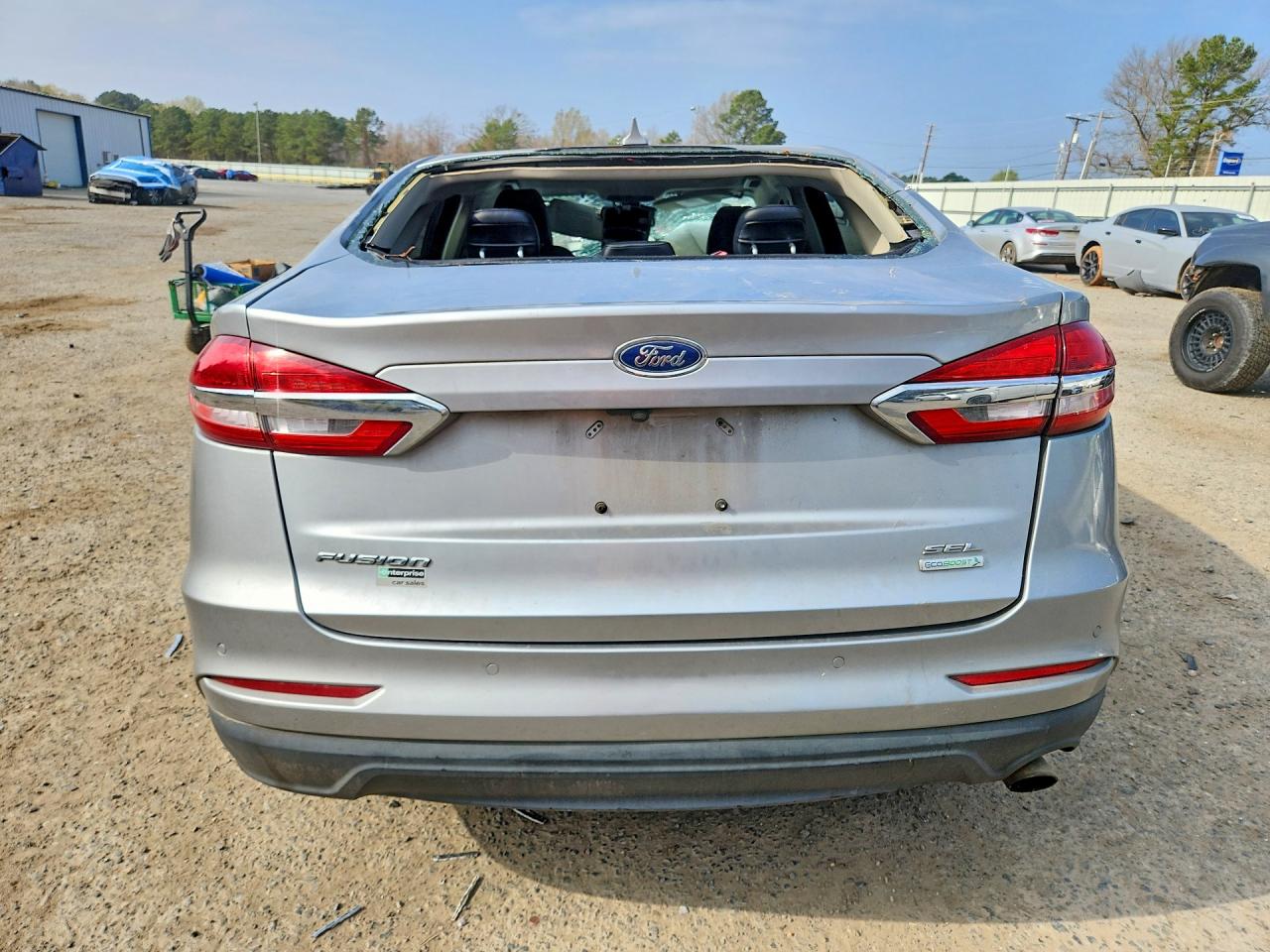 2020 FORD FUSION SEL photo 16