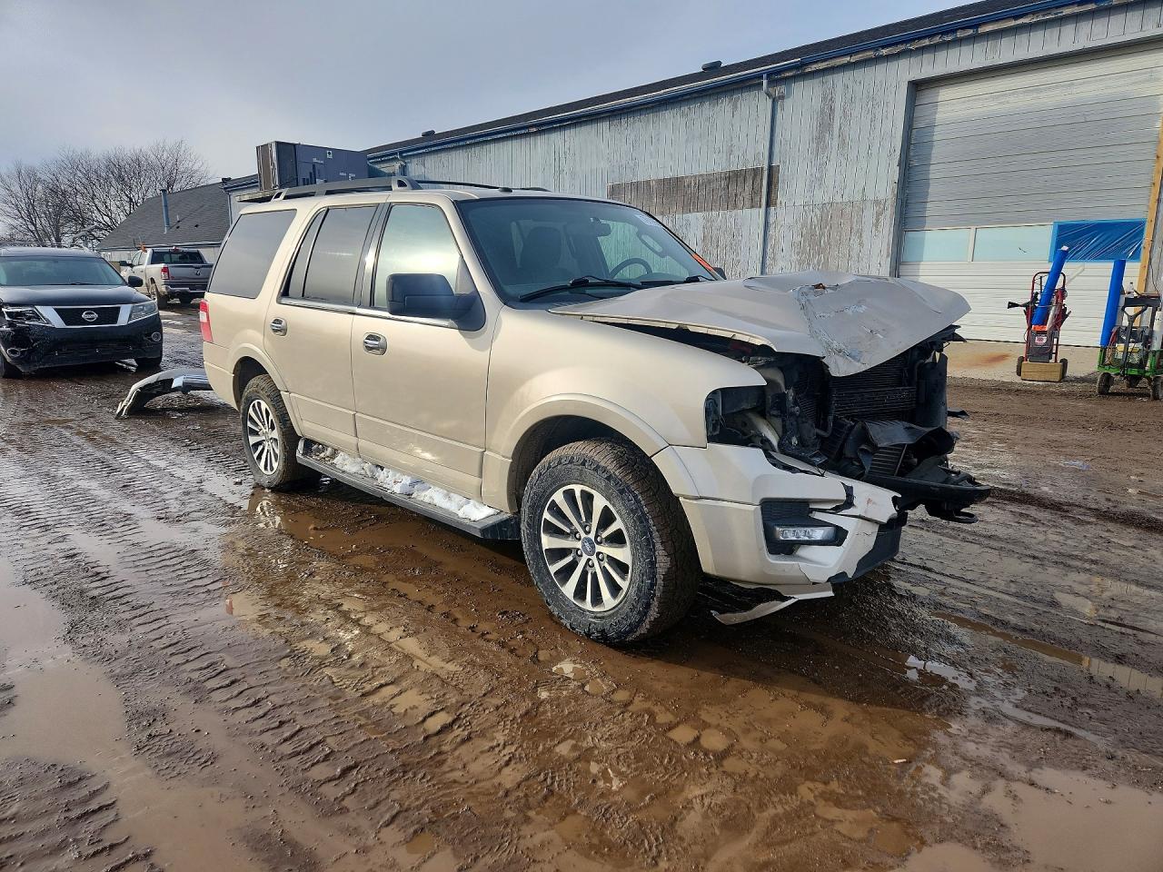 2017 FORD EXPEDITION XLT photo 4