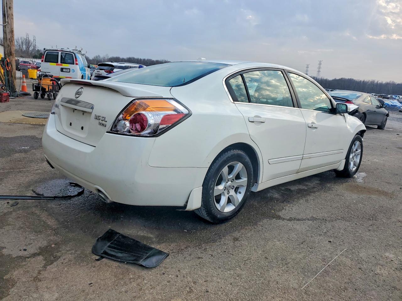 2008 NISSAN ALTIMA 3.5 SE photo 3
