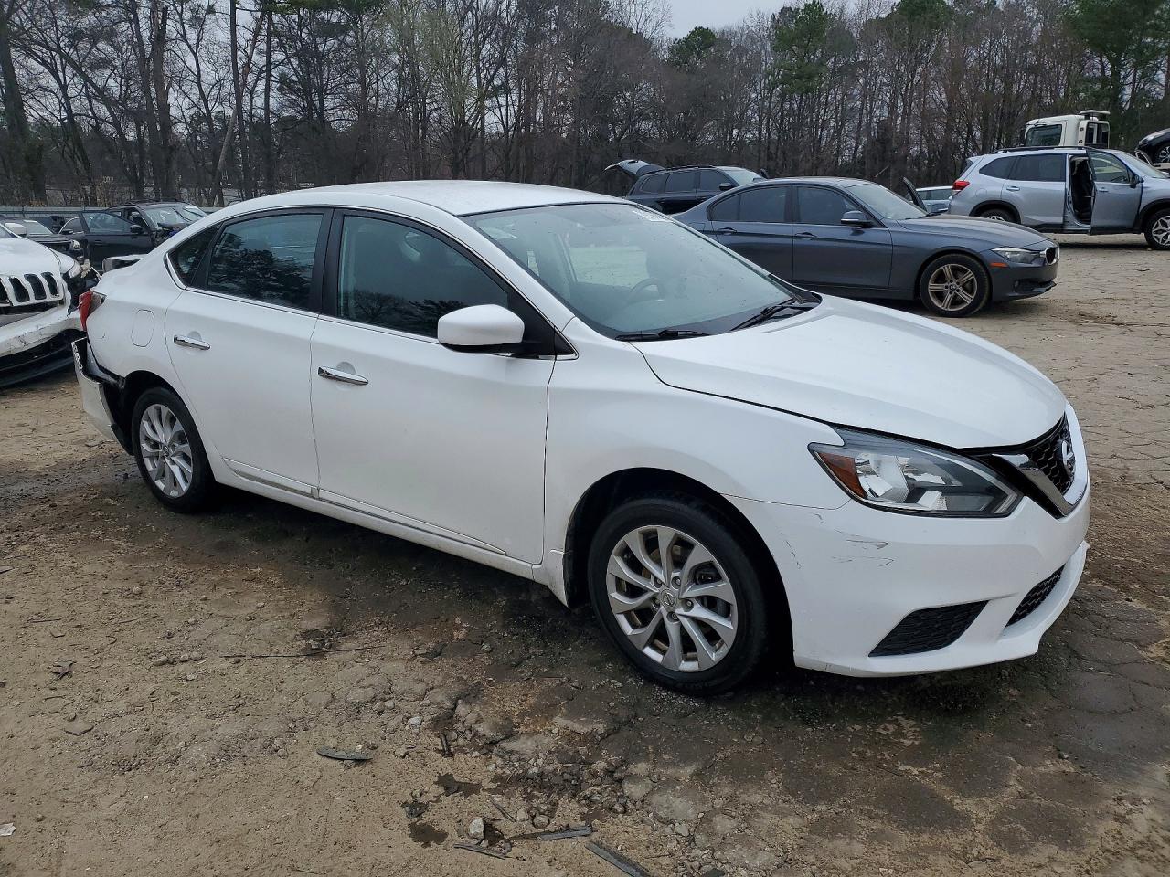 2018 NISSAN SENTRA SV photo 4
