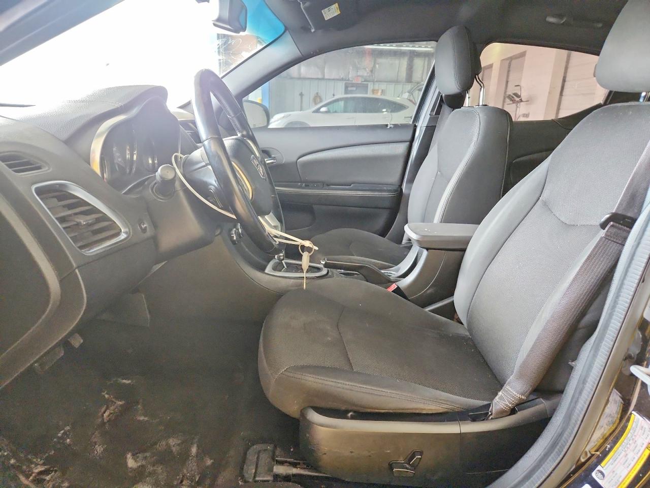 2012 DODGE AVENGER SXT photo 7