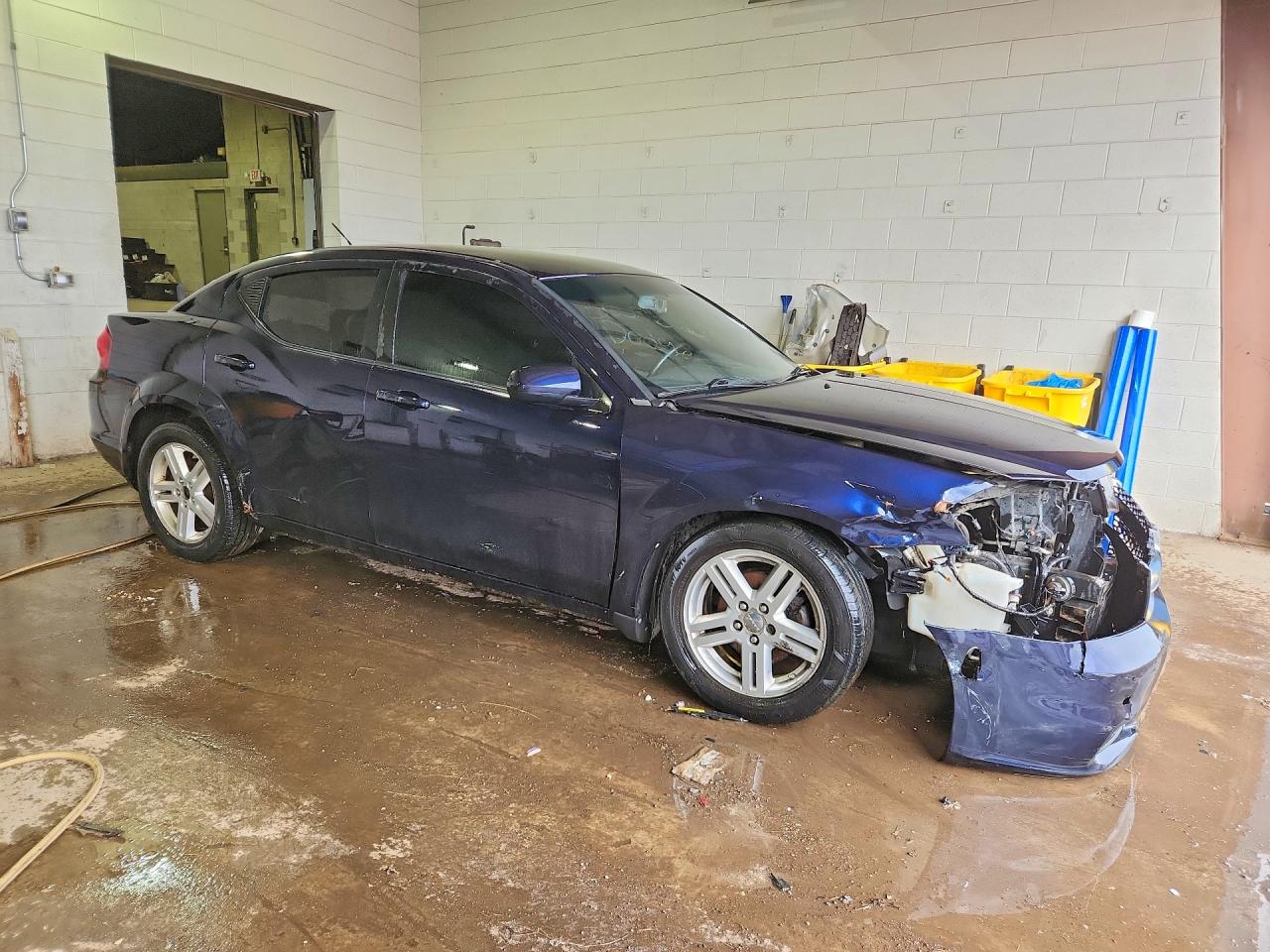 2012 DODGE AVENGER SXT photo 4