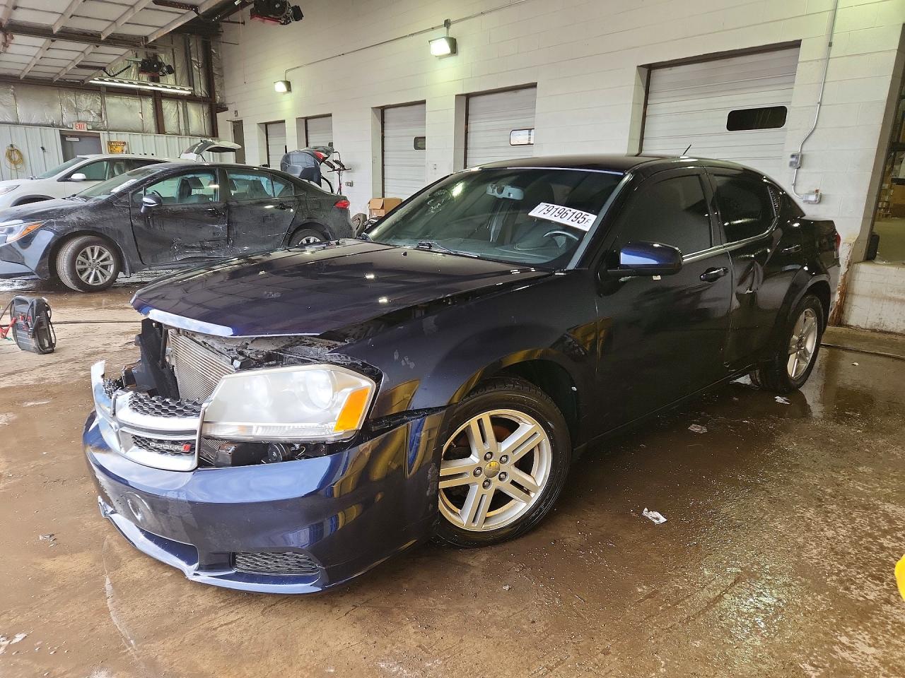 2012 DODGE AVENGER