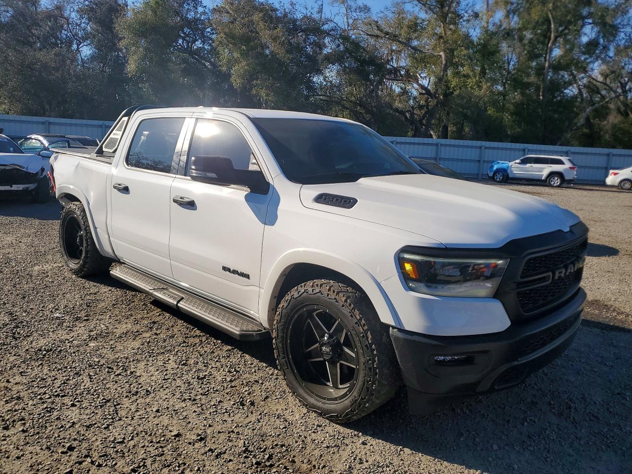 2021 RAM 1500 BIG HORN photo 4