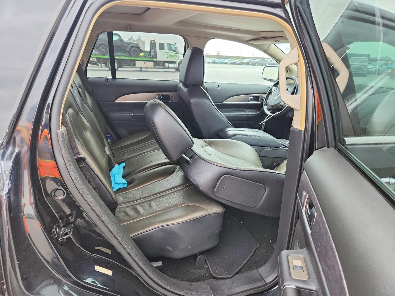 2011 LINCOLN MKX photo 10