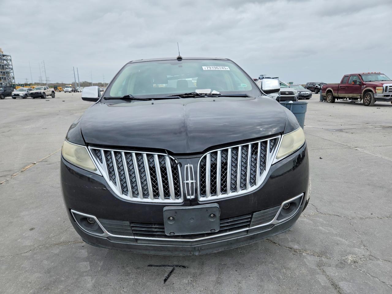 2011 LINCOLN MKX photo 5