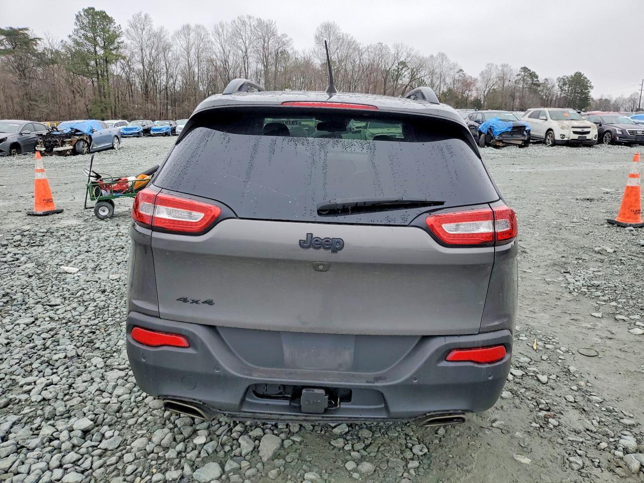 2018 JEEP CHEROKEE LIMITED photo 6