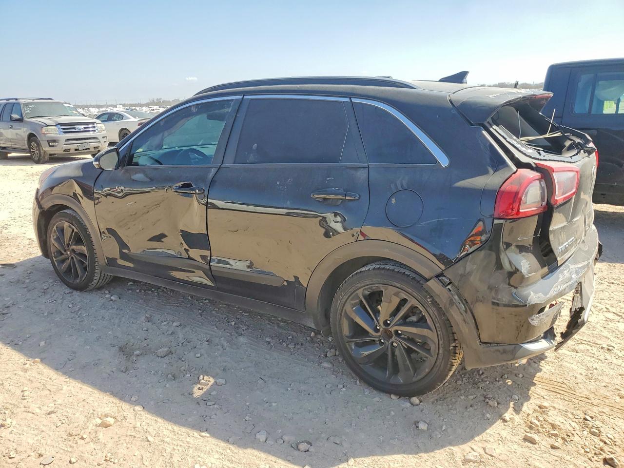 2019 KIA NIRO S TOURING photo 3