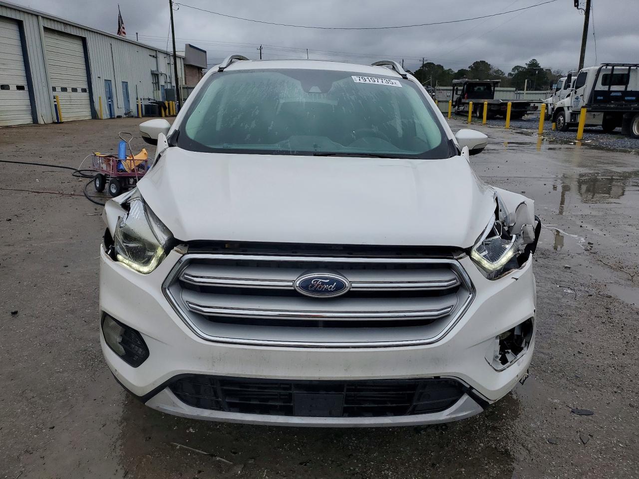 2019 FORD ESCAPE TITANIUM photo 5