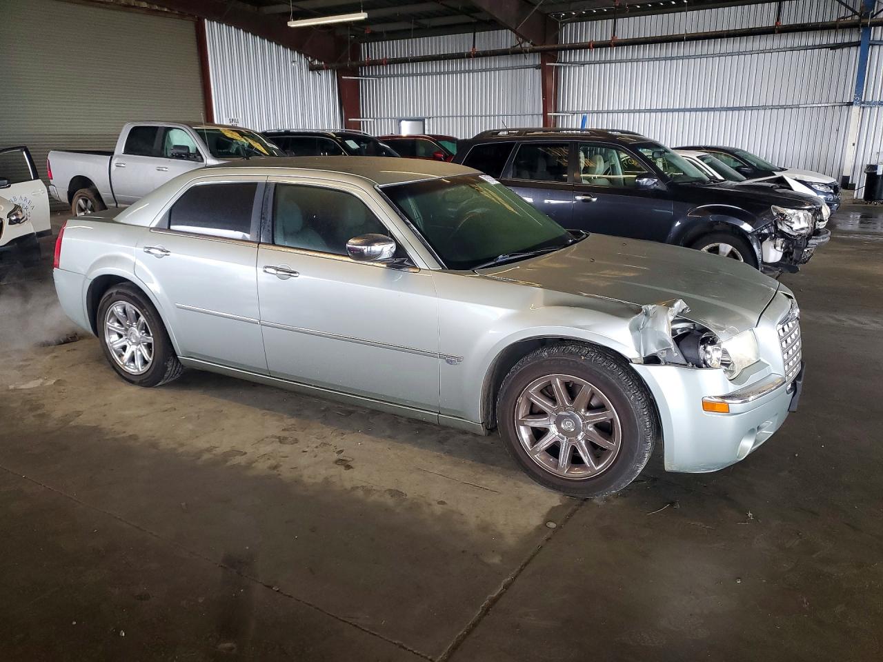 2006 CHRYSLER 300C photo 4