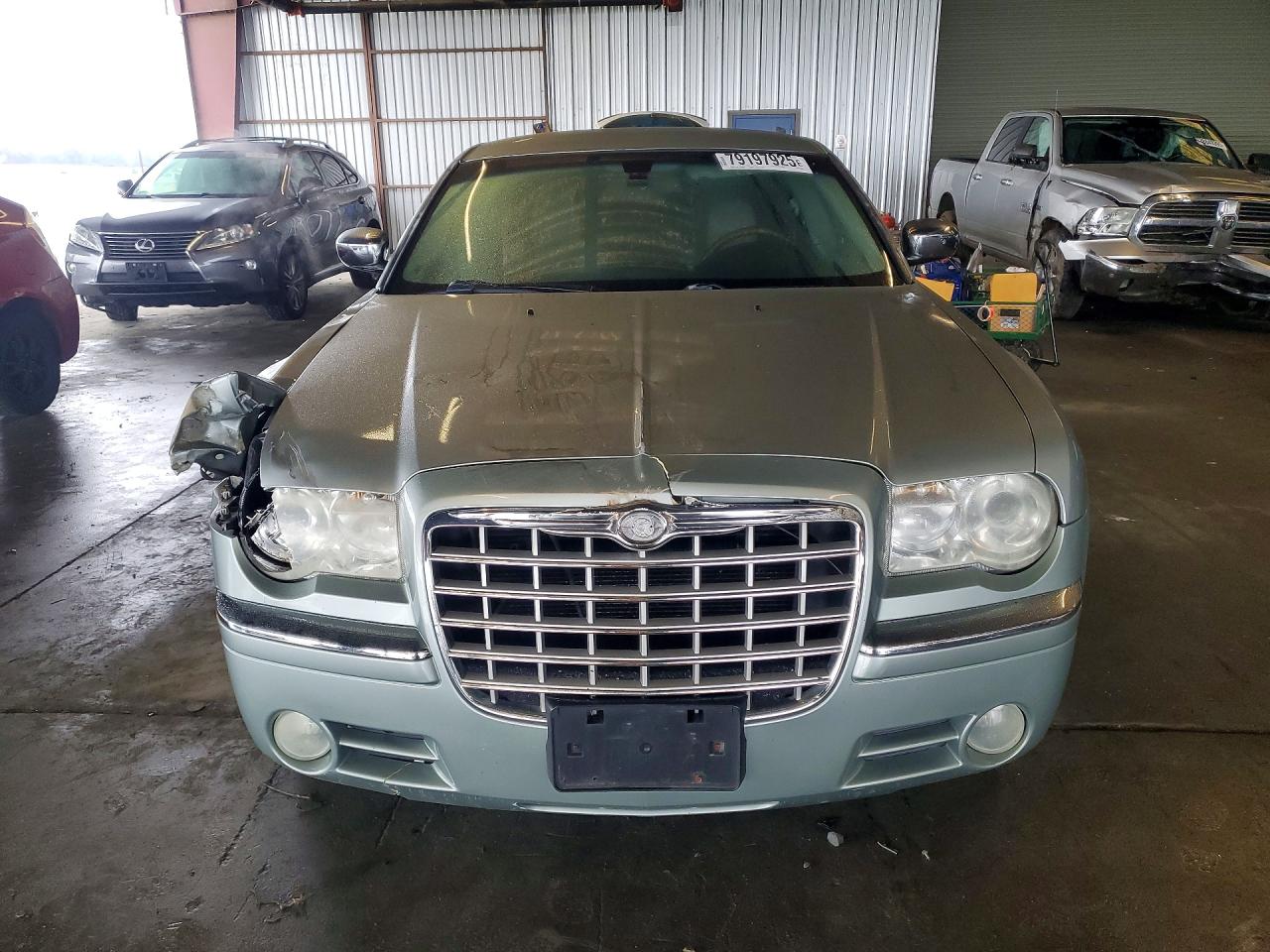 2006 CHRYSLER 300C photo 5