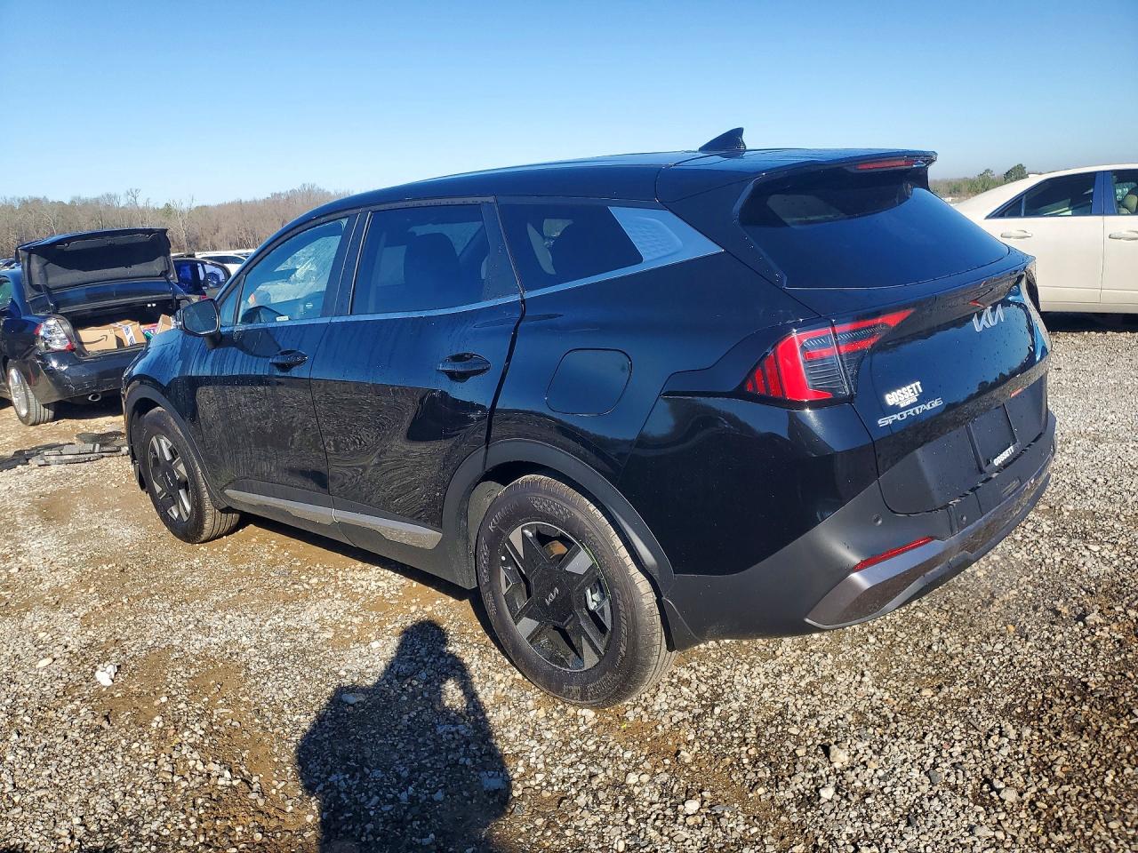 2026 KIA SPORTAGE LX photo 3