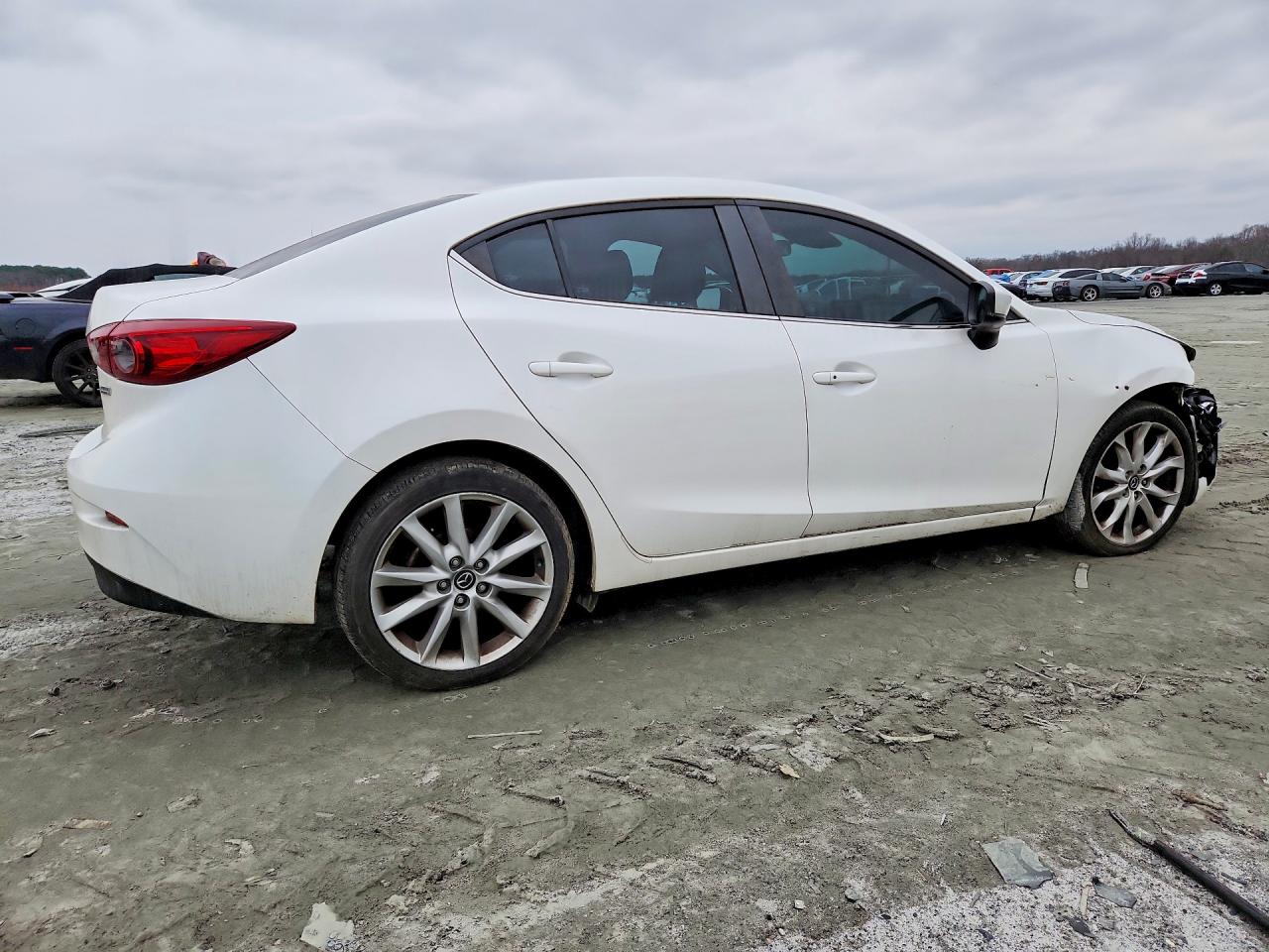 2017 MAZDA 3 TOURING photo 5