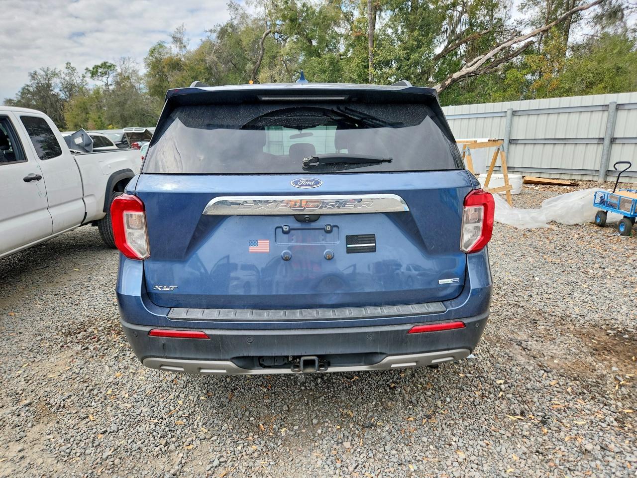 2020 FORD EXPLORER XLT photo 6