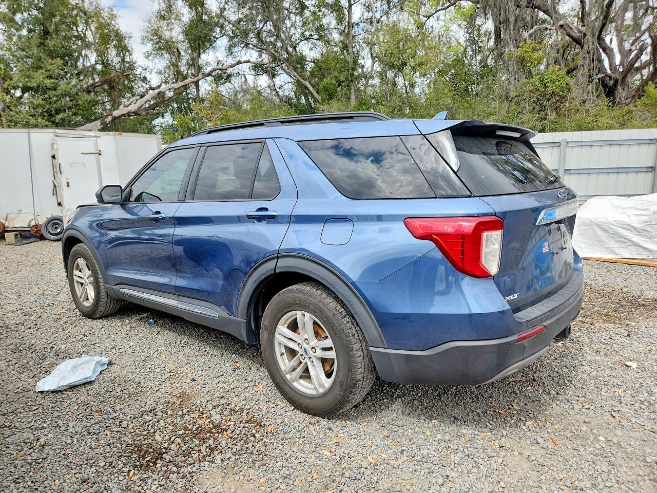 2020 FORD EXPLORER XLT photo 2