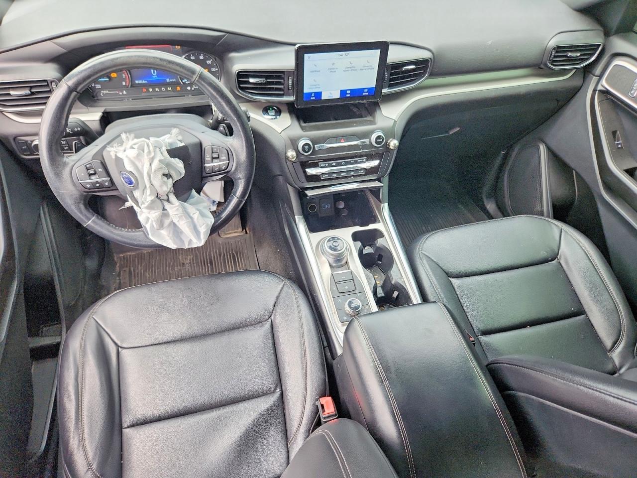 2020 FORD EXPLORER XLT photo 8