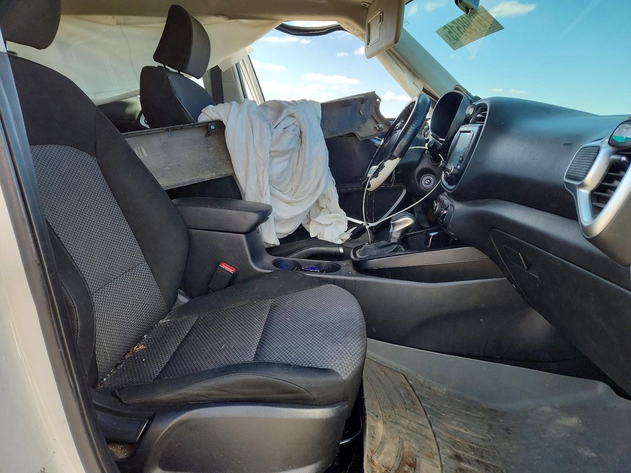 2020 KIA SOUL LX photo 13
