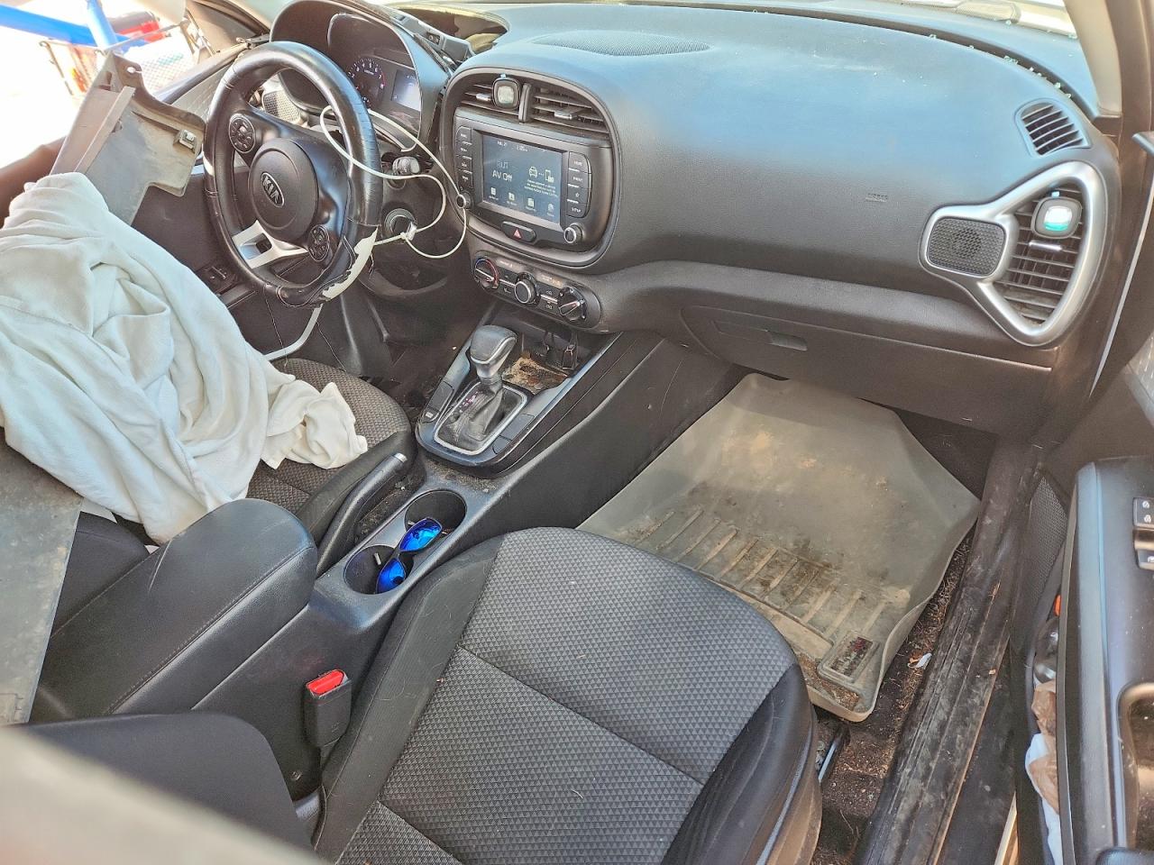 2020 KIA SOUL LX photo 15