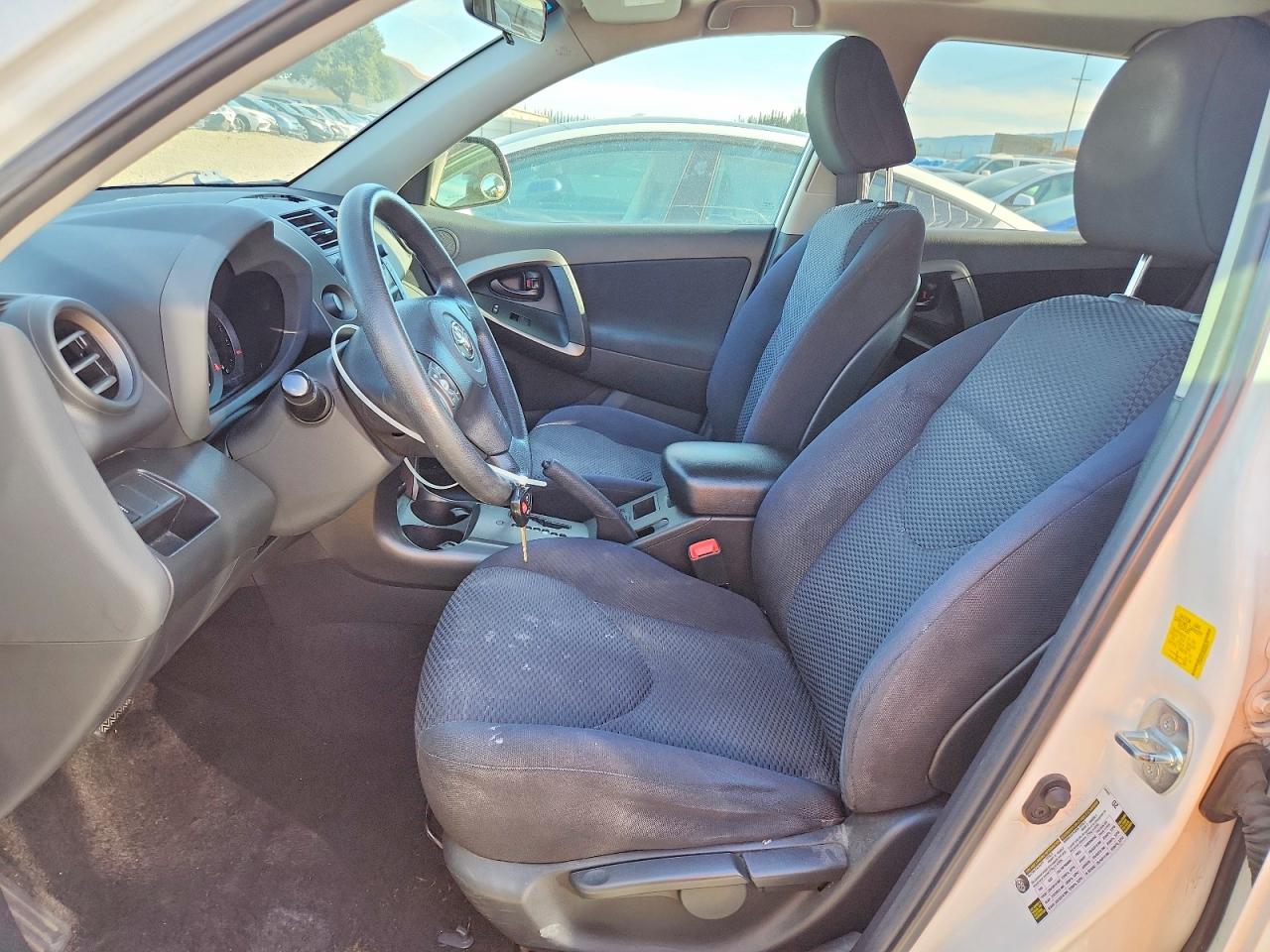 2011 TOYOTA RAV4 SPORT photo 13