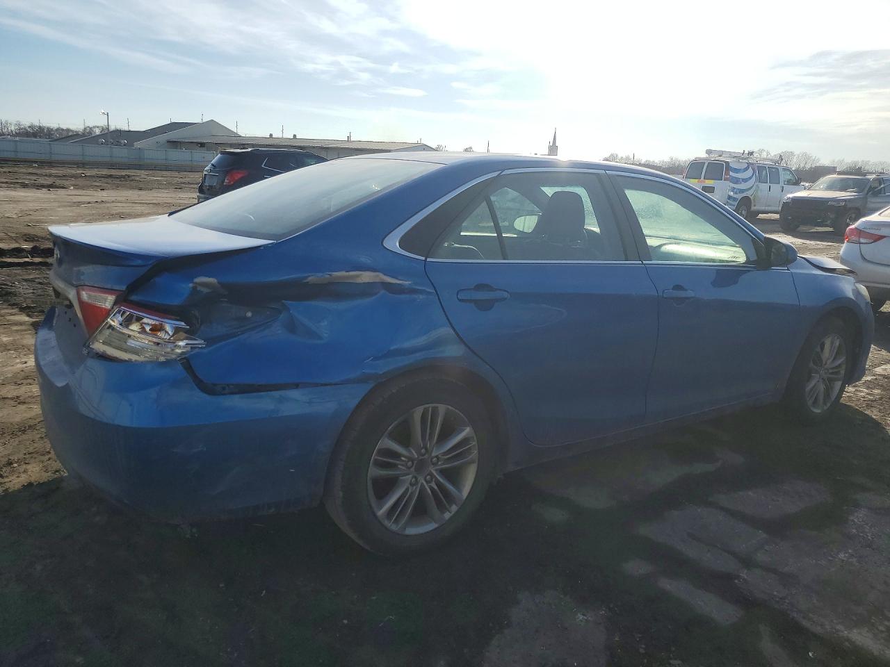 2017 TOYOTA CAMRY SE photo 7