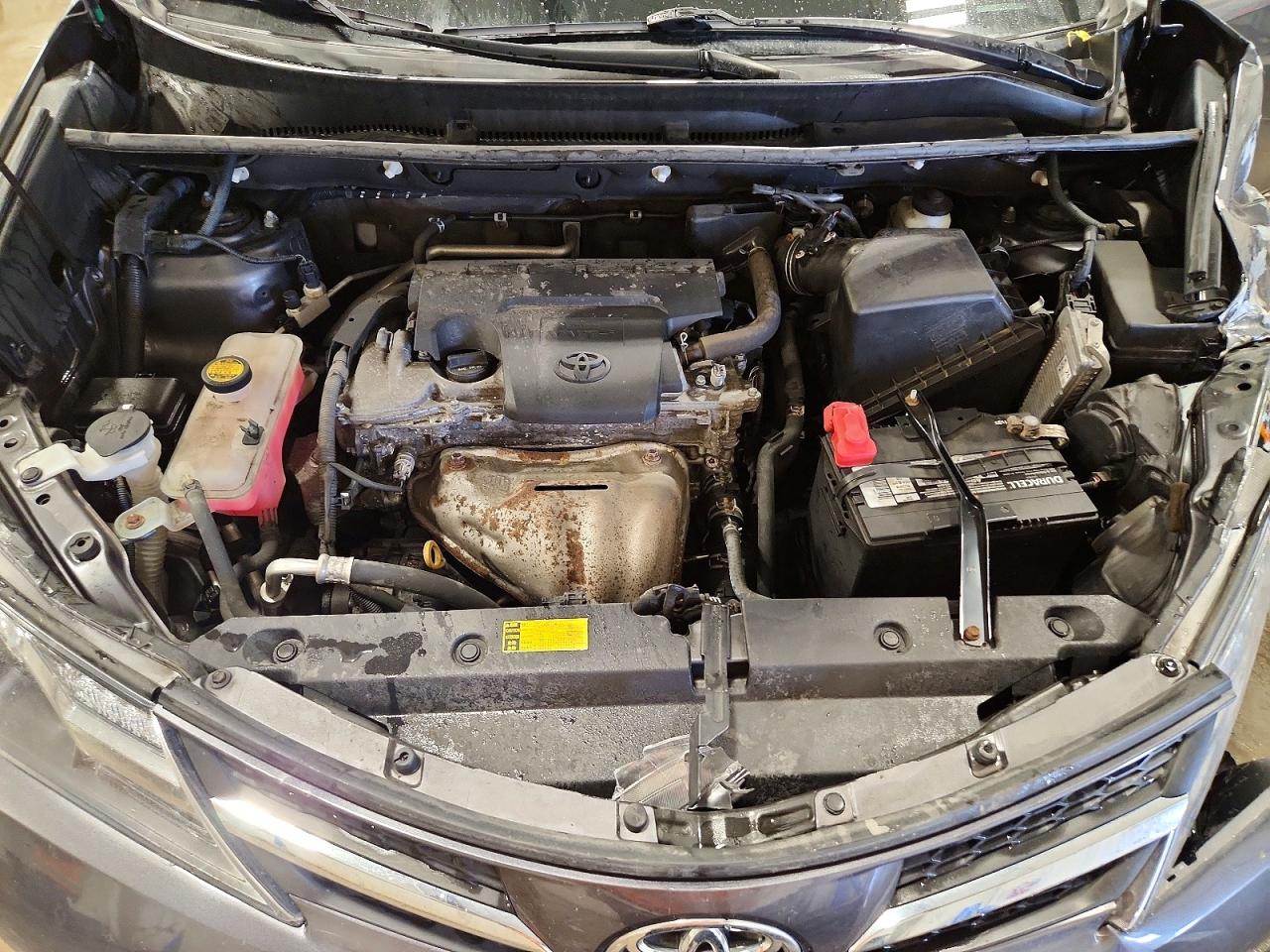 2013 TOYOTA RAV4 XLE photo 23